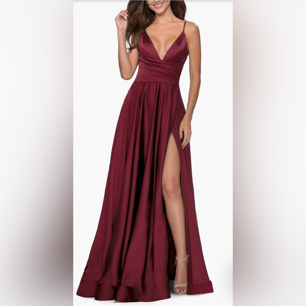 La Femme- Long Satin Spring/Summer Dress Gown  NWT - Size 2